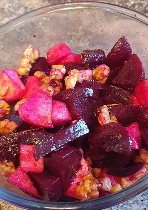 A picture of Beetroot, walnut and apple salad (Zia Enza's salad).