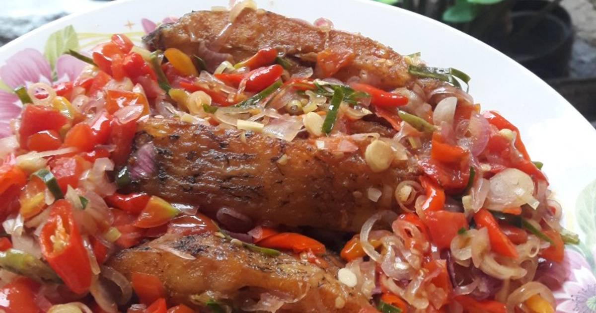 Resep Gurami Goreng Bumbu Sambal Matah Oleh Retno Wulan Anggraini Cookpad