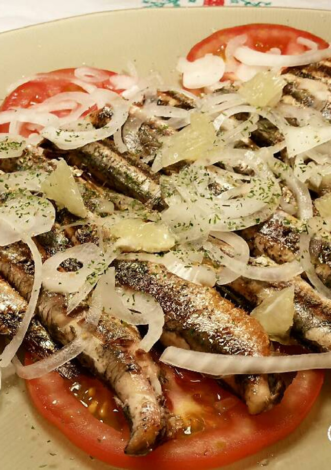 Una foto de Anchoas a la plancha con aliño