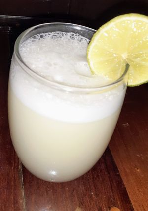 Una foto de Limonada Suíça-  Limonada Brasileña -Swiss Lemonade 🇧🇷