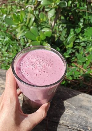 Una foto de Smoothie manzana zarzamora