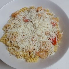 A picture of Fusilli with little shrimps #summerchallenge2.