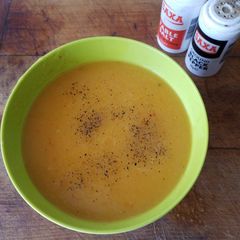 A picture of Cabbage soup.