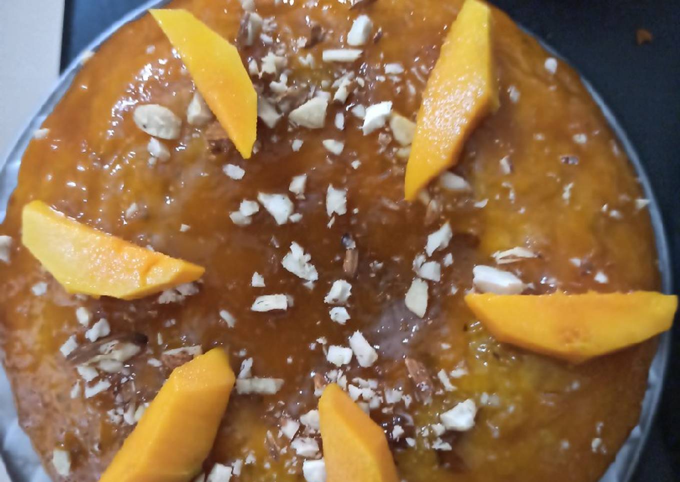 Mango glaze cake
