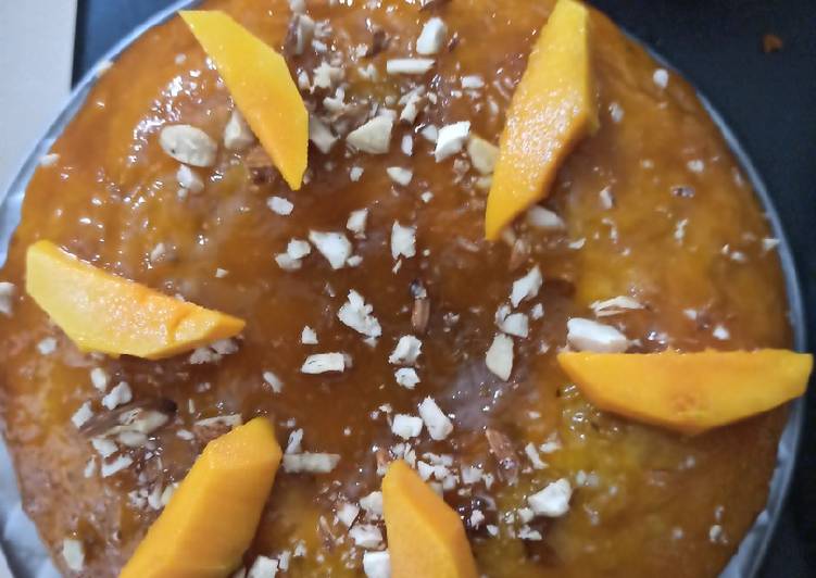 Mango glaze cake