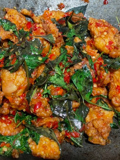 Foto resep Ayam crispy fillet sambal bawang daun kemangi