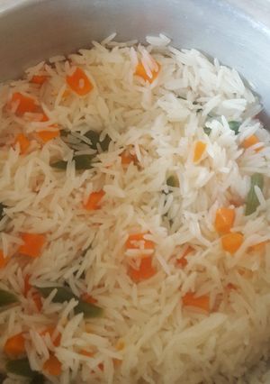 صورة لوصفة صينية الأرز بالخضار