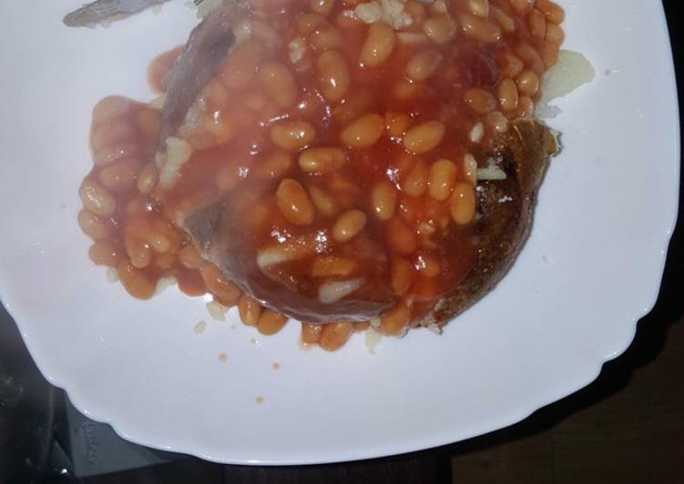 Steps to Make Homemade Jacket potato with beans
