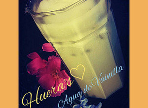 Una foto de HU3RAz♡ Agua Fresca de Vainilla