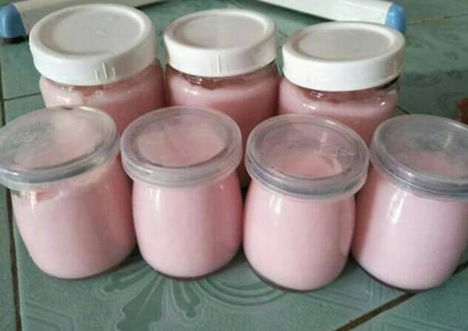 Resep Silky Pudding Strawberry, Enak