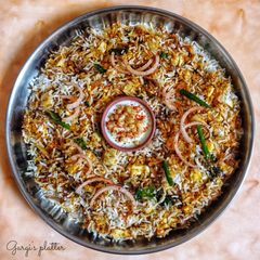 A picture of Anda Makhni Biryani.