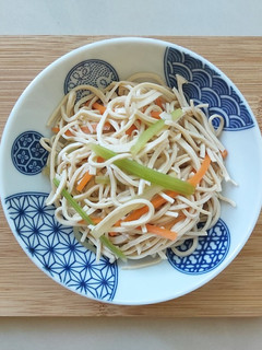 涼拌干絲 的食譜成品照片