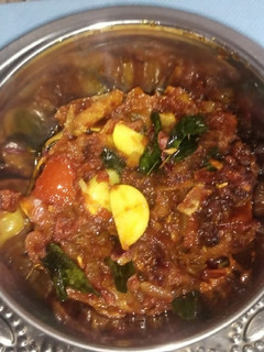 பால்சுறா கருவாடு கிரேவி (Paal sura karuvdu gravy recipe in tamil) செய்முறை முக்கிய புகைப்படம்