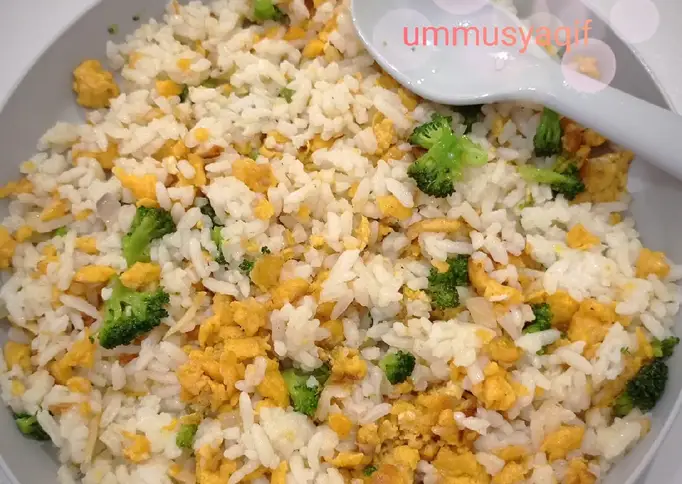Nasi Goreng Telur Brokoli