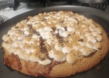 Easiest Way to Make Yummy Smores Pizza