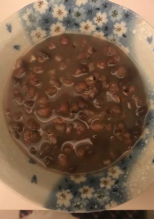 用電子鍋煮紅豆薏仁湯 的食譜成品照片