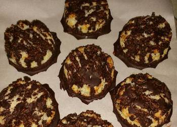 New Recipe Dark Chocolatedipped Coconut Macaroons Very Delicious