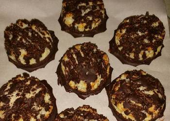 How to Cook Appetizing Dark Chocolatedipped Coconut Macaroons