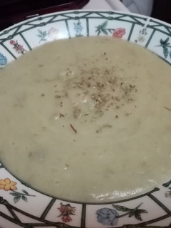 Una foto de Sopa crema de cebolla de verdeo y papa