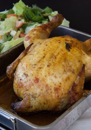 Foto principal de Pollo asado glaseado con miel - receta de Gordon Ramsay
