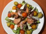 Una foto de tapa de anchoas