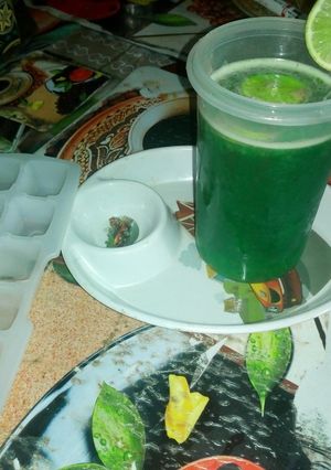 কাঁচা আমের জুস(Kaacha amer juice recipe in Bengali) রেসিপির প্রধান ছবি