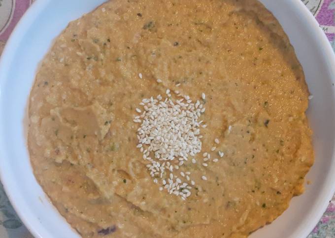 Ricetta di Ultimate Hummus di ceci, zucchine &amp;amp; cipolla rossa