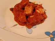 Una foto de atún rojo crudo