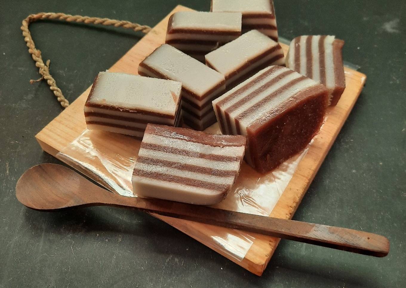 Kue Lapis Maizena