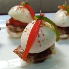 A picture of Egg Sliders.