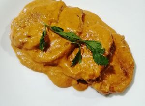 Una foto de Lomo de cerdo enchipotlado
