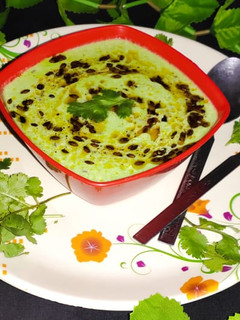 बथुआ का रायता (bathua ka raita recipe in Hindi) रेसिपी मुख्य फोटो