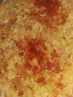 صورة لوصفة لسان العصفور مع اندومي😋