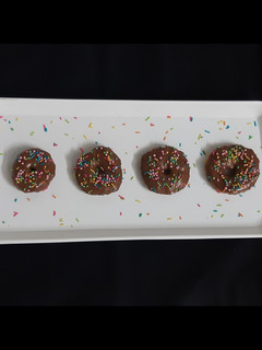 ડોનટ (Doughnut recipie in gujarati) રેસીપી મુખ્ય ફોટો