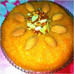 A picture of Methi aur moongdal halwa.