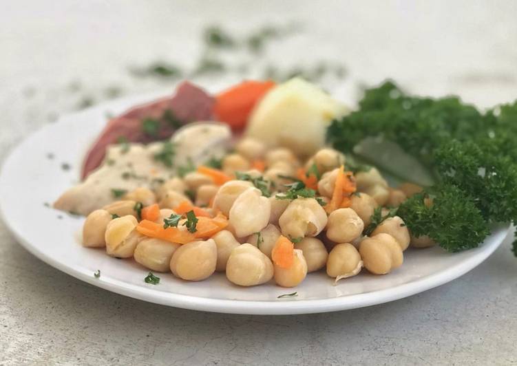 Cocido madrileño de garbanzos exquisito, receta fácil y deliciosa