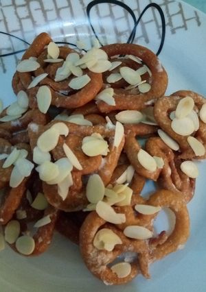 A picture of Dry jalebi.