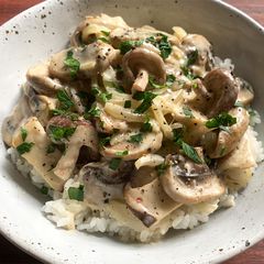 A picture of Mushroom Stroganoff Rice Bowl.