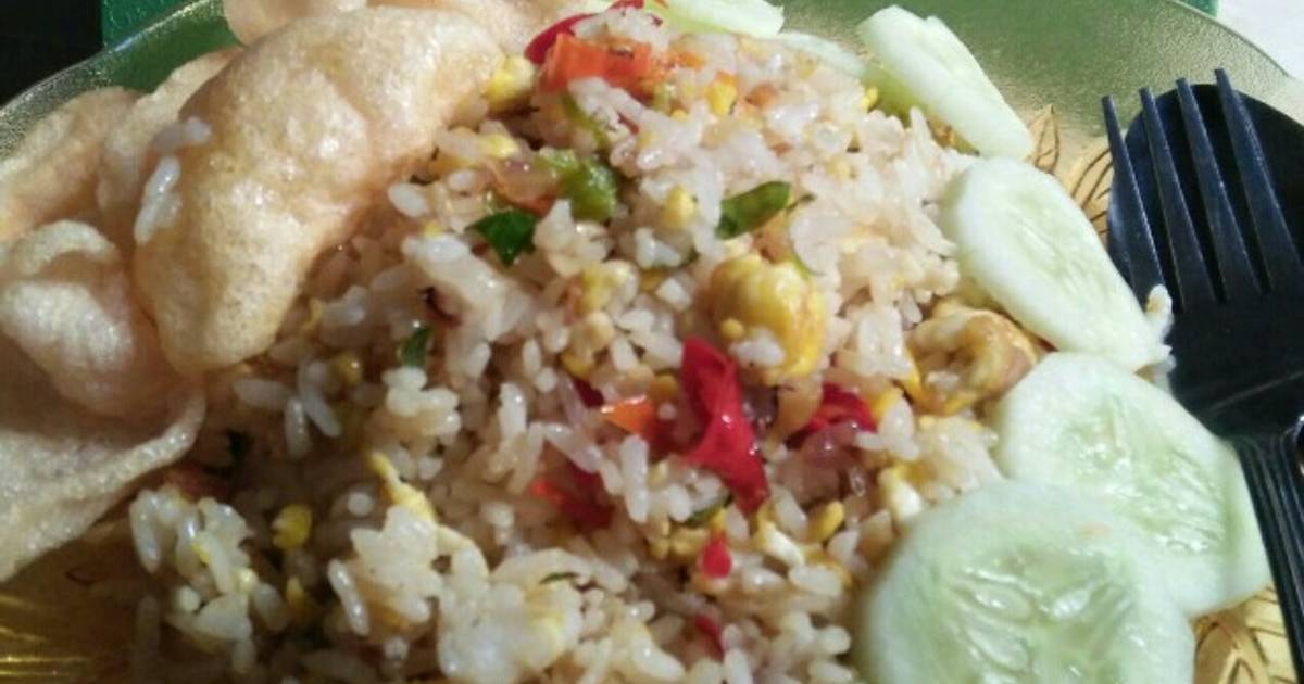 Resep nasi  goreng bumbu iris oleh ati dewanthi Cookpad