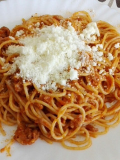 Una foto de Espaguetis con tomate