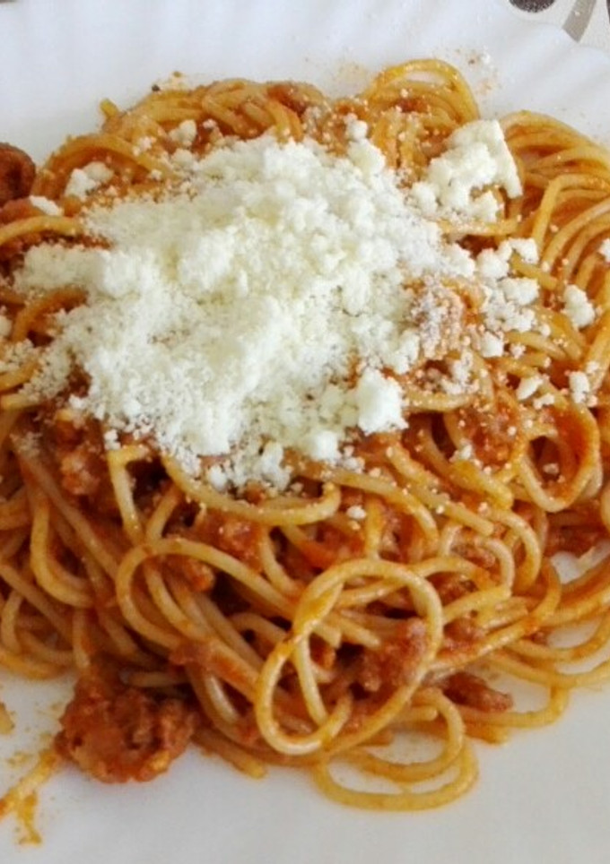 Una foto de Espaguetis con tomate