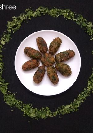 A picture of Palak Methi Muthias.