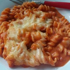 A picture of Vickys Creamy Chicken & Tomato Pasta Bake GF DF EF SF NF.