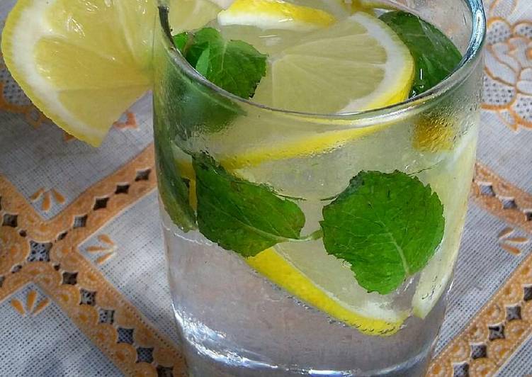 Virgin Mojito