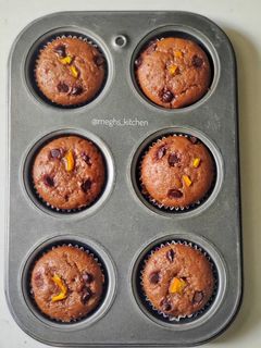 ચોકલેટ ઓરેન્જ મફિન્સ (Chocolate Orange Muffins Recipe In Gujarati) રેસીપી મુખ્ય ફોટો