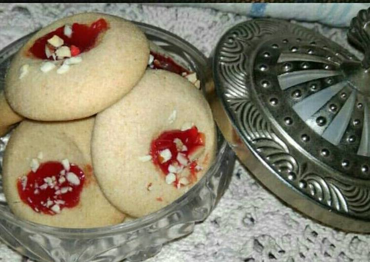 Recipe: Perfect Eggless Jim Jam whole wheat cookies