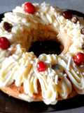 Rosca rellena de crema Pastelera