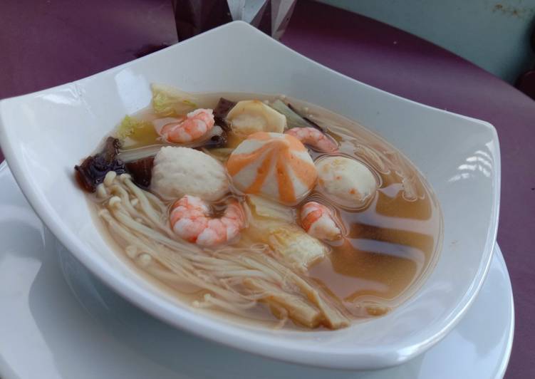 Resep Populer Sup Seafood Asam Pedas (tom yum ala kampung 😁) Lezat Mantap