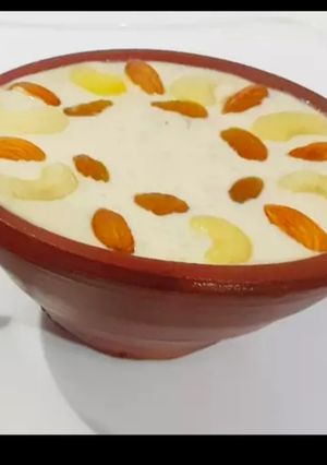 राइस खीर (Rice kheer recipe in Hindi) रेसिपी मुख्य फोटो
