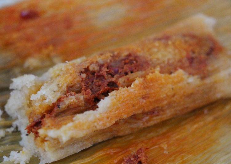 #tamales de guajillo con queso